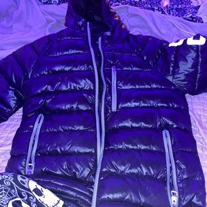 mens guess medium sized puffer jacket